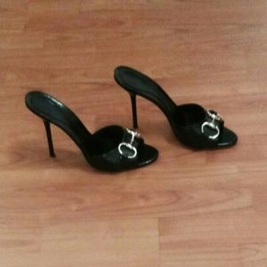 Gucci Stiletto (Authentic)